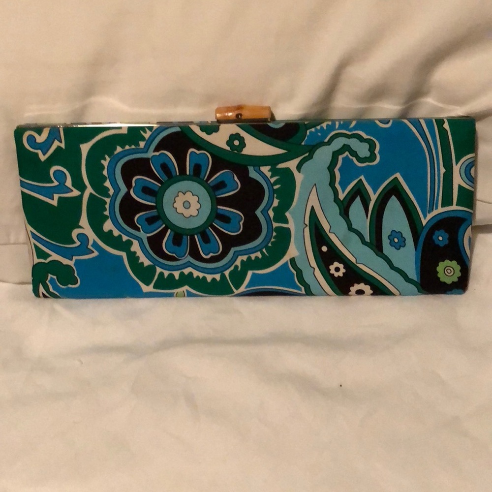 Vintage inspired clutch